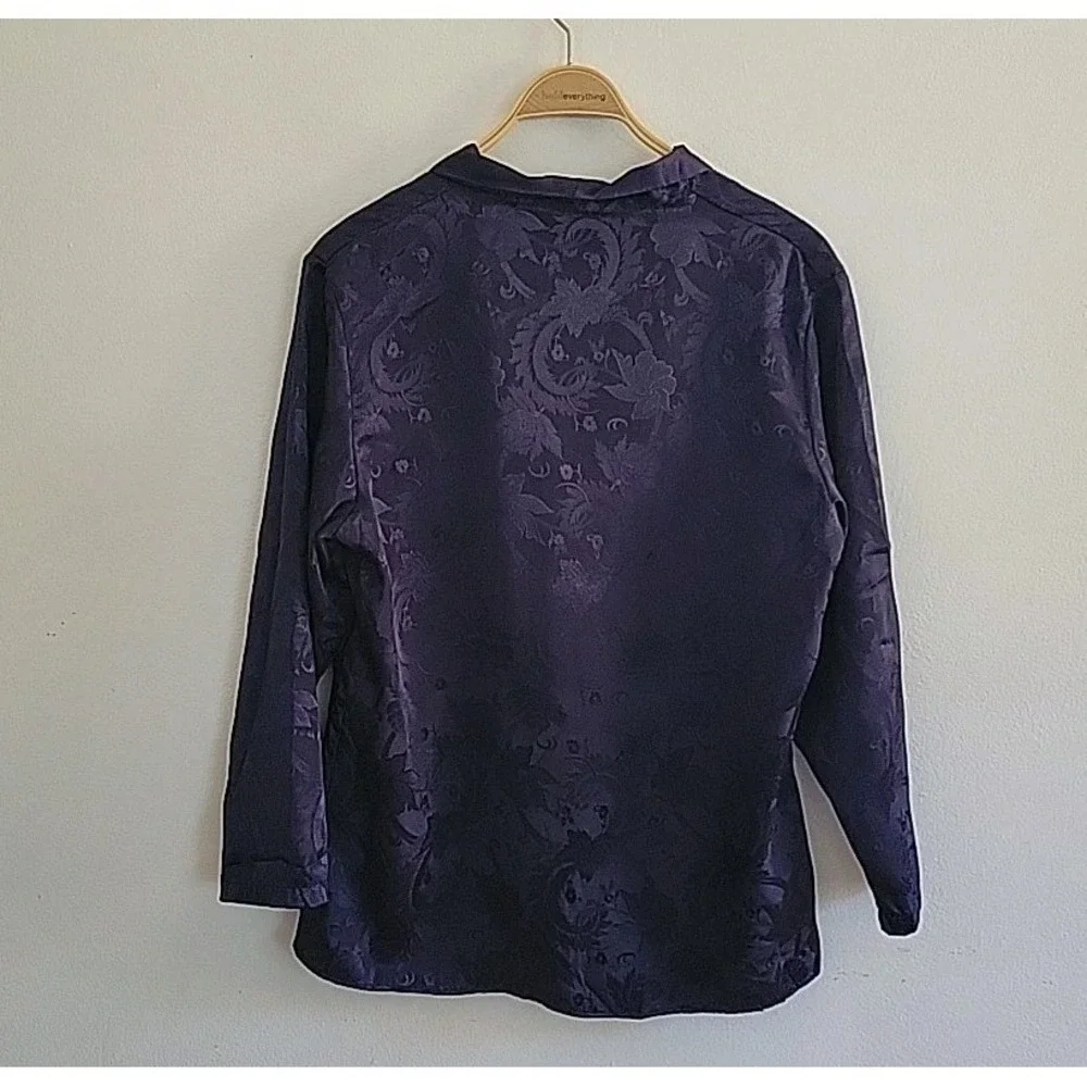 Victorias Secret features piece